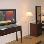 Kashmir Wellness & Adults Only 5* Velingrado
