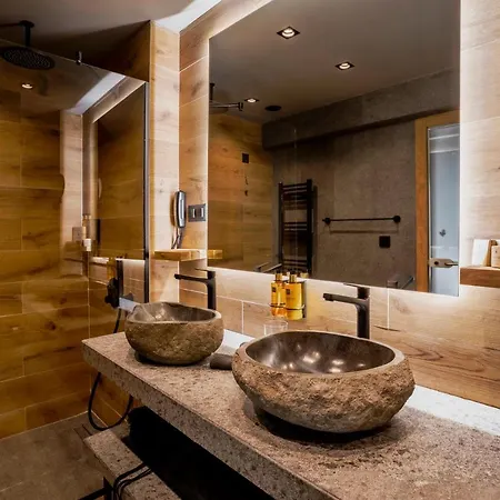 Kashmir Wellness & Adults Only فندق 5*