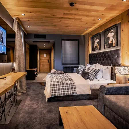 Kashmir Wellness & Adults Only Hotel 5*