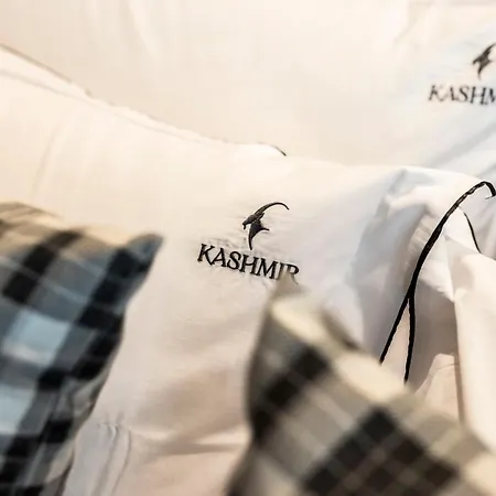 Kashmir Wellness & Adults Only Отель 5*
