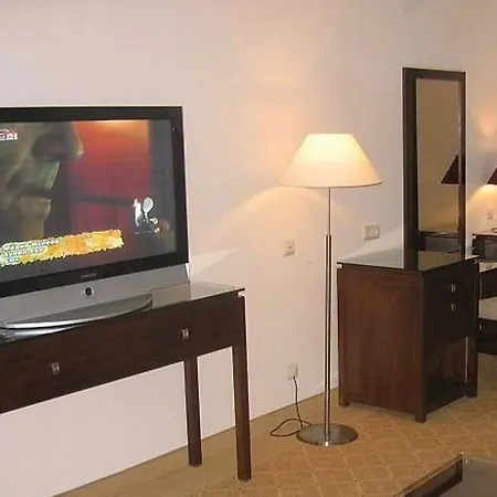 Kashmir Wellness & Adults Only 5* فيلينغراد