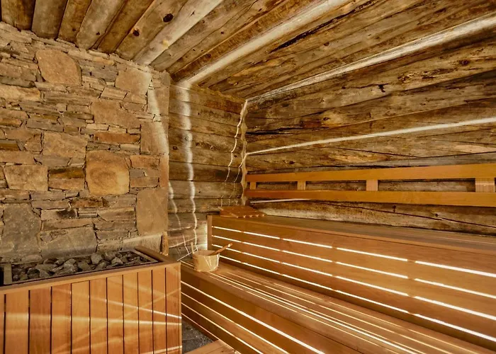 Kashmir Wellness & Adults Only