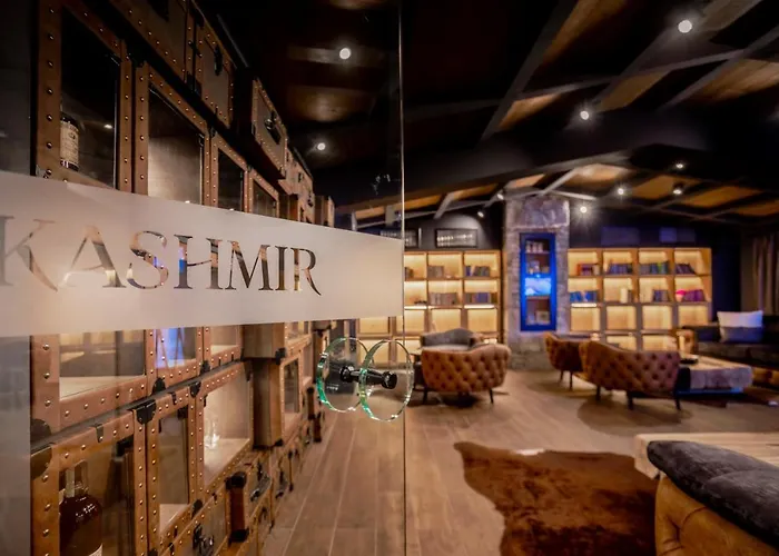 Kashmir Wellness & Adults Only Ξενοδοχείο